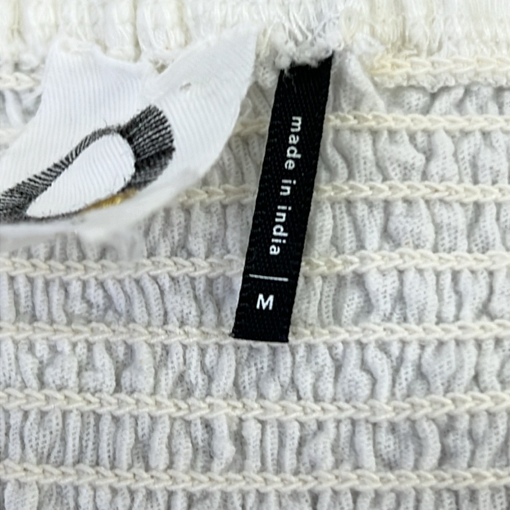 SOLD IN STORE Akemi + Kin Boho Crotchet Detailed Tank Top Size Medium - Picture 7 of 13